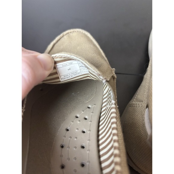 Crocs Shoes Womens 6 Walu Loafers Khaki Canvas Casual Slip On - Picture 4 of 6